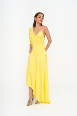 Side view of the yellow Stella McCartney dress, showing the placement of the concealed zip and the structure through the bust, available for rental in Kuala Lumpur, Malaysia.