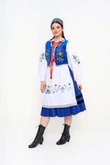 Full five-piece Polish Kaszuby folk ensemble, showcasing the blue pleated skirt and embroidered vest.