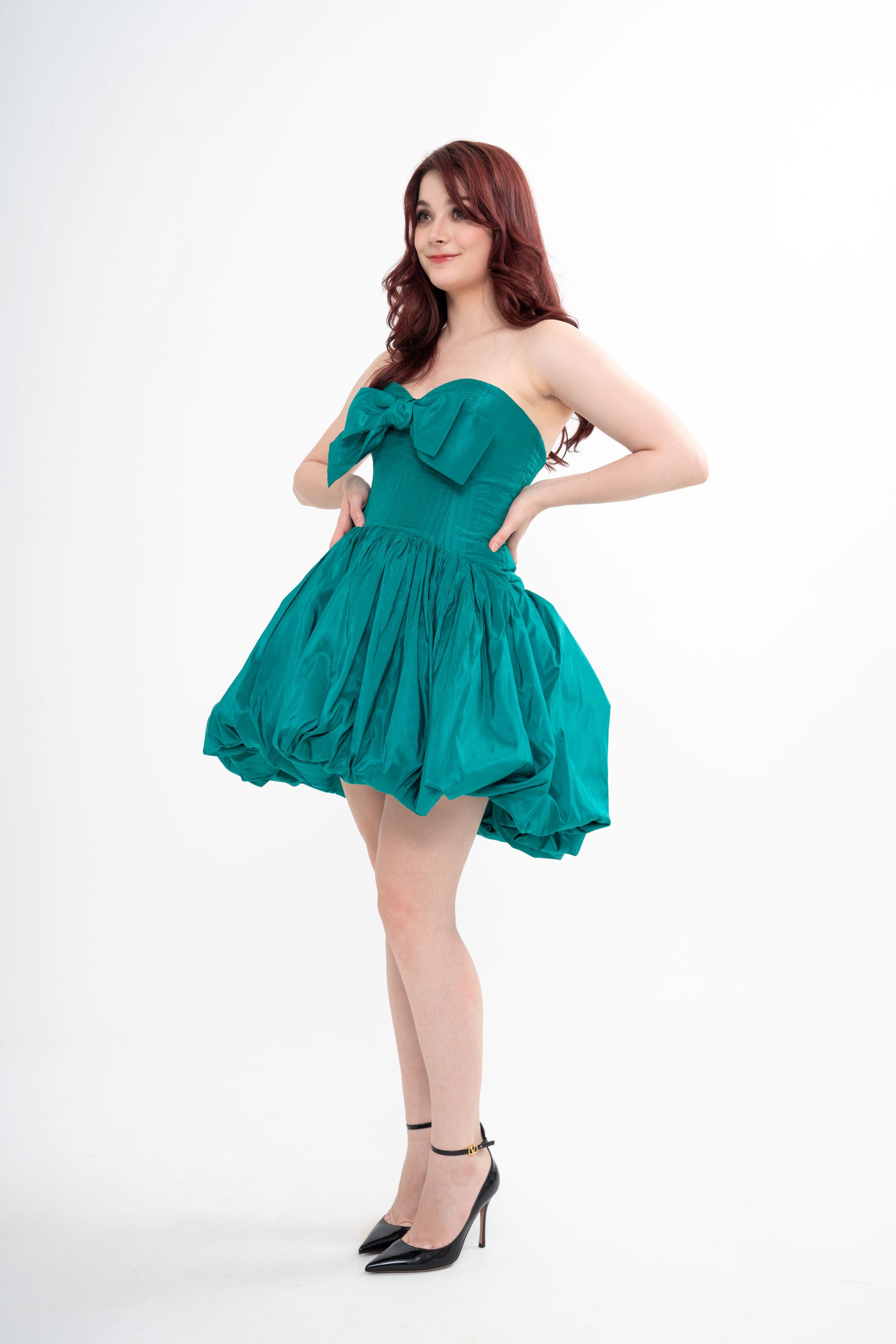 OSCAR DE LA RENTA Bow-appliquéd silk dress